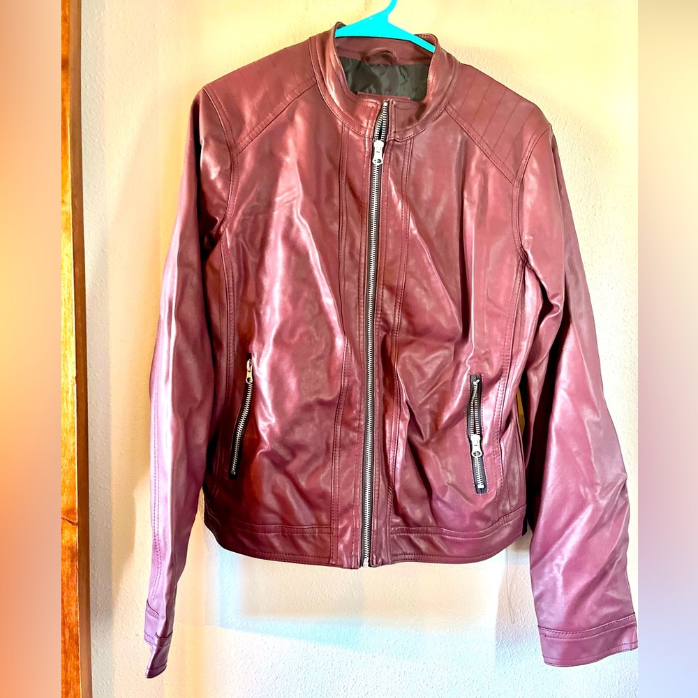 Excellent condition SIZE: large BRAND:Me Jane faux leather jacket.